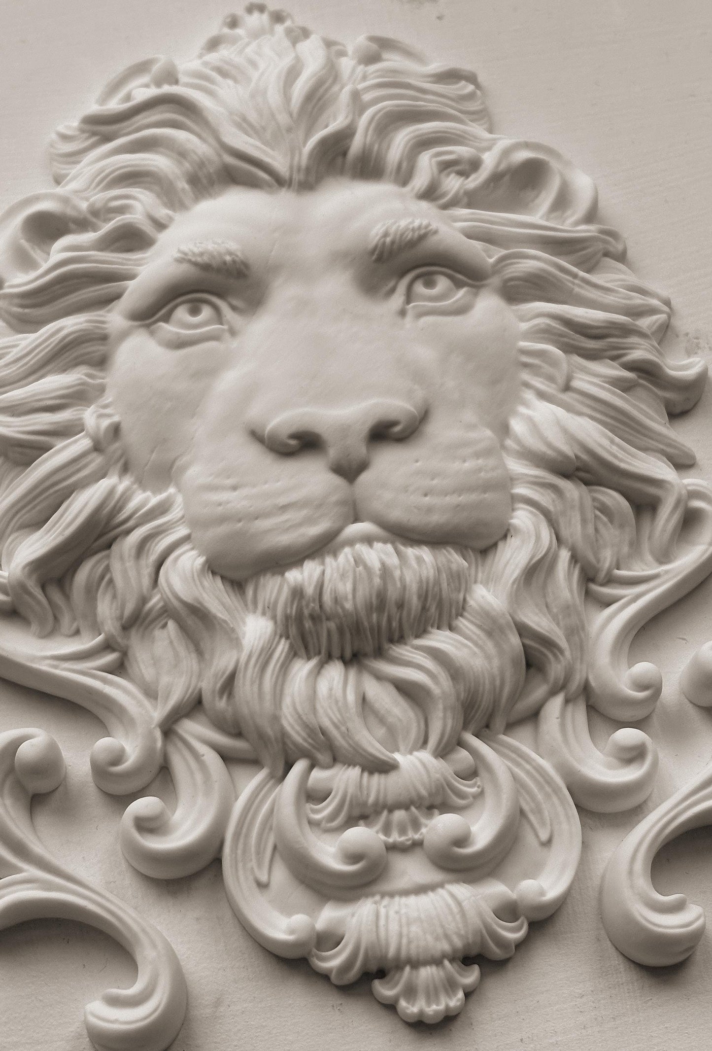 Leonidas Lion Mould IOD, Iron Orchid Designs Mold, 5" x 7"