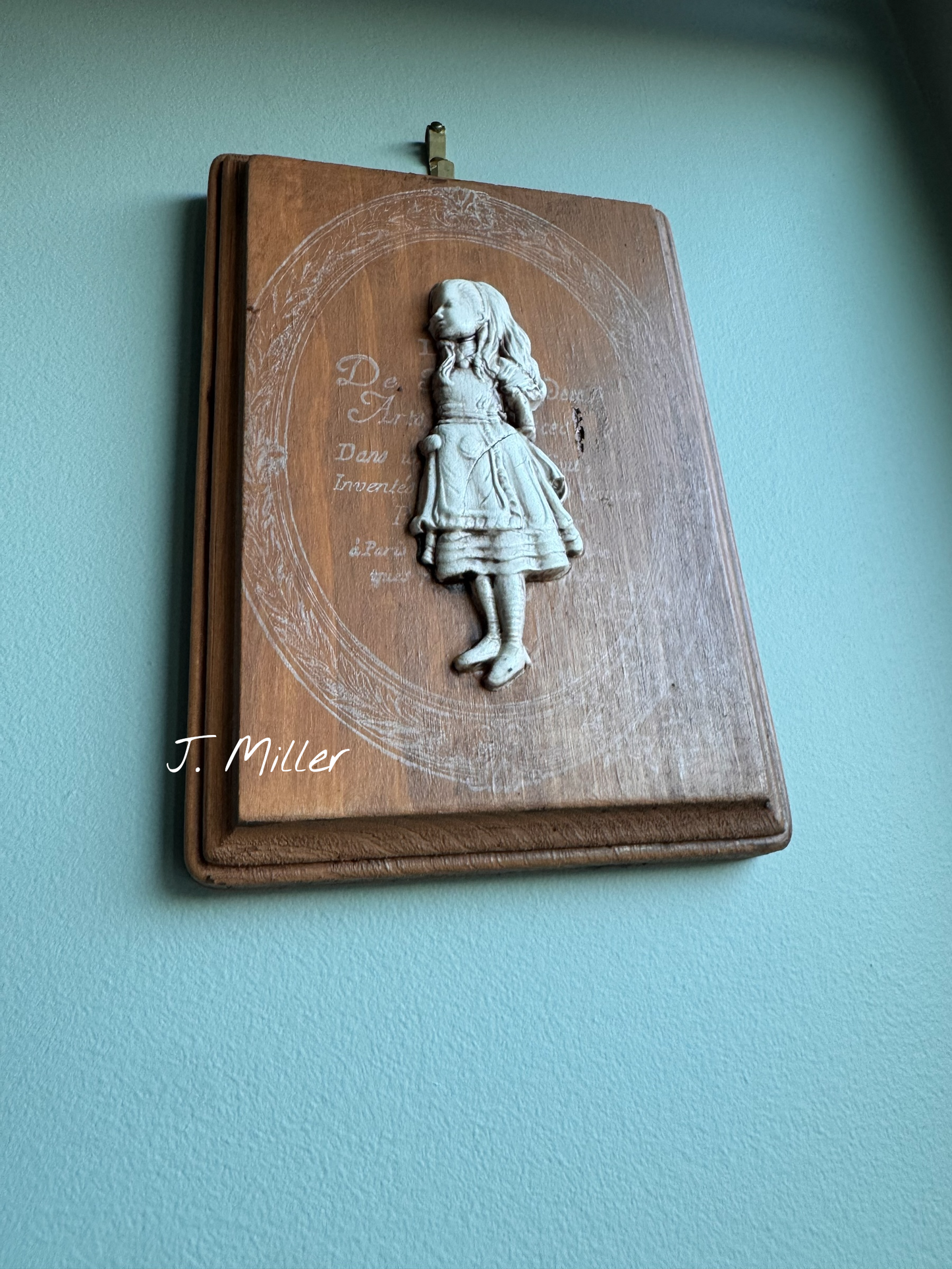 Alice In Wonderland Inspired Mini Gallery Wall Plaque