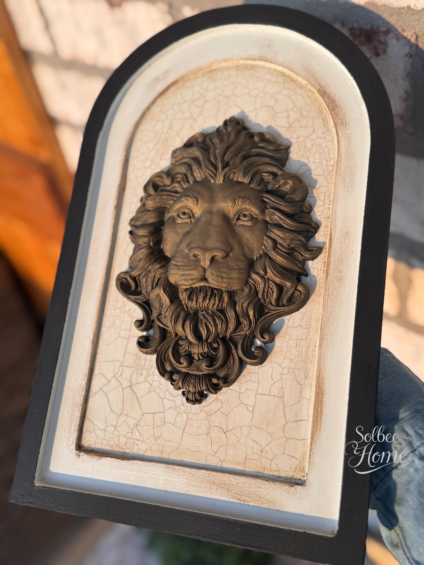Leonidas Lion Mould IOD, Iron Orchid Designs Mold, 5" x 7"