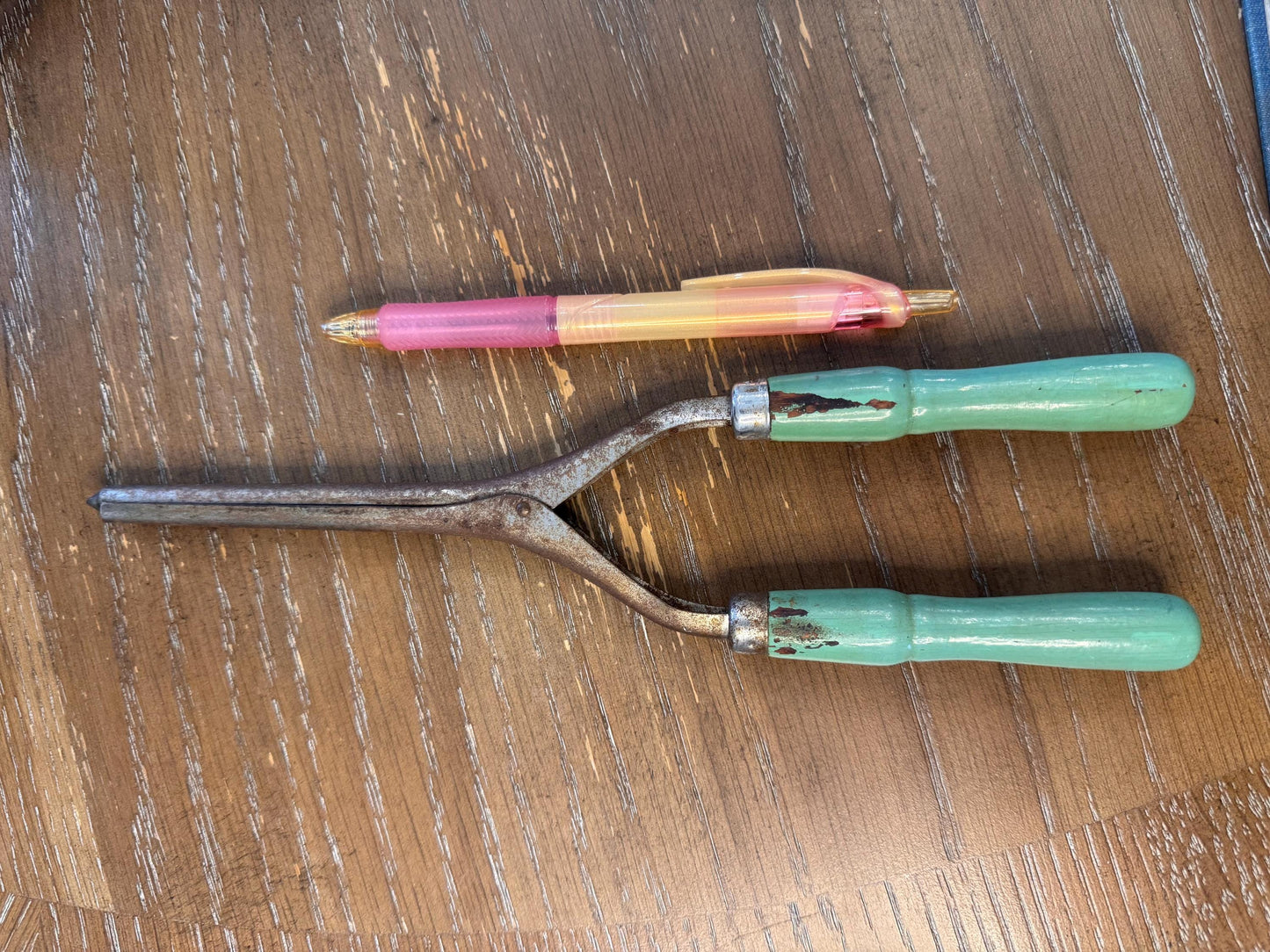 Antique Curling Iron Tool, Green Handles
