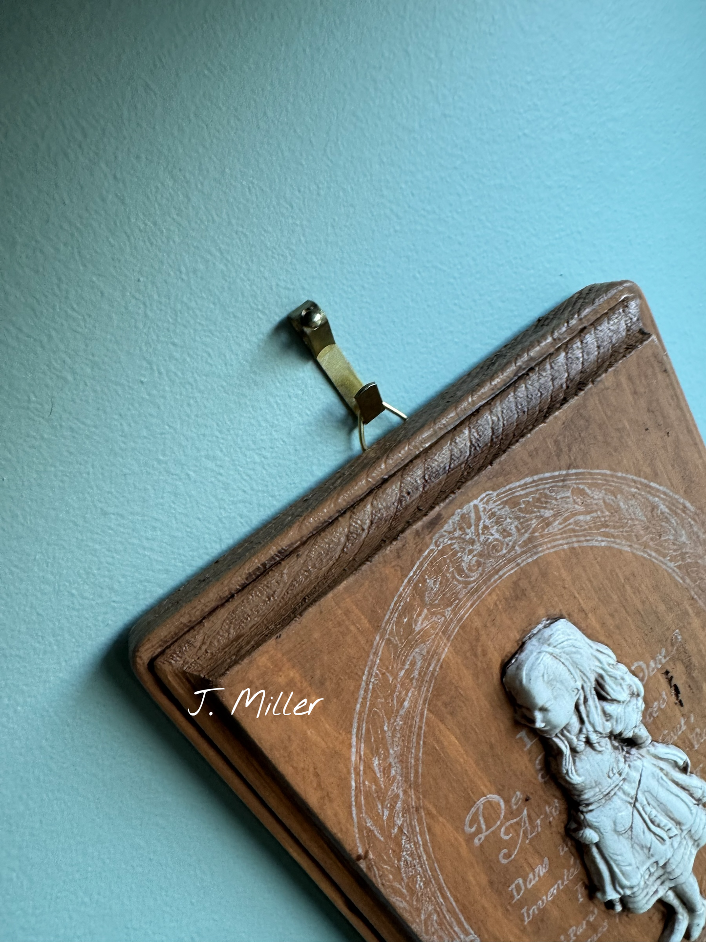 Alice In Wonderland Inspired Mini Gallery Wall Plaque